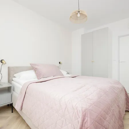 Modern With Balcony Near Aleje Jerozolimskie By Renters