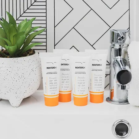 Modern With Balcony Near Aleje Jerozolimskie By Renters *