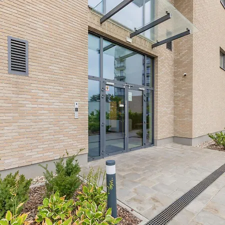 Modern With Balcony Near Aleje Jerozolimskie By Renters