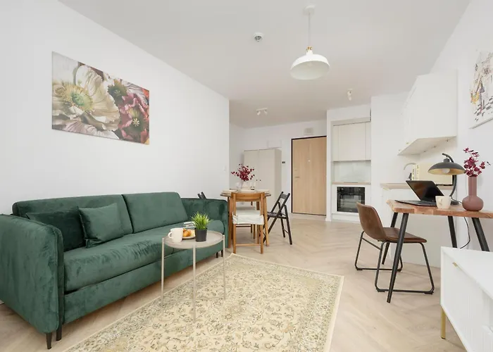 Modern With Balcony Near Aleje Jerozolimskie By Renters * Varsavia