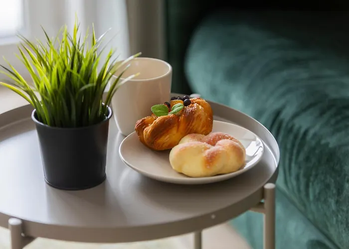 Modern With Balcony Near Aleje Jerozolimskie By Renters Appartamento *