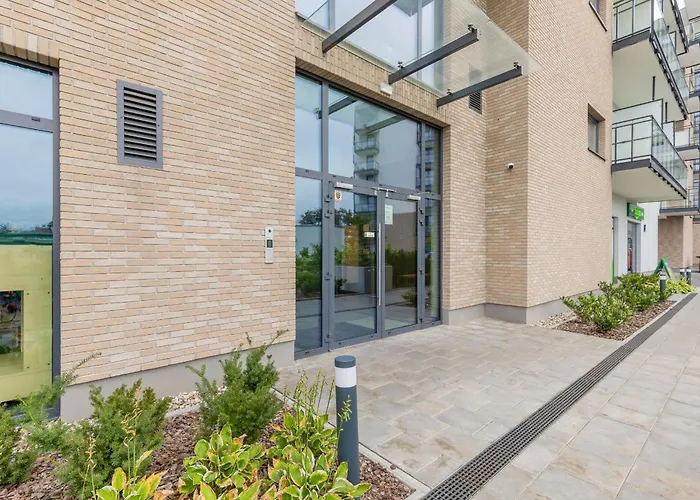 Modern With Balcony Near Aleje Jerozolimskie By Renters