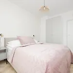 Modern With Balcony Near Aleje Jerozolimskie By Renters
